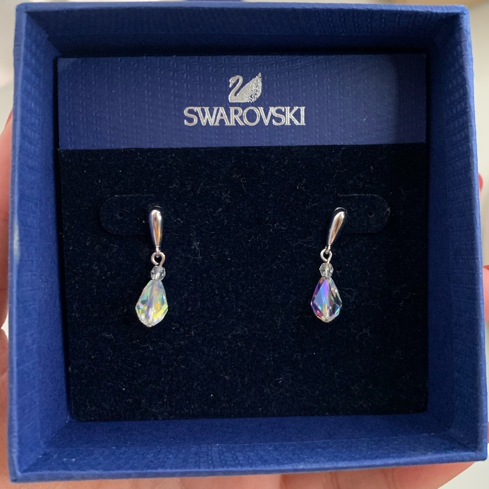 Swarovski mini dangle crystal earrings